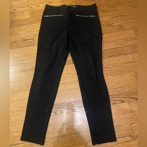 Zara mid rise Black Trousers with Metallic zippers &Button